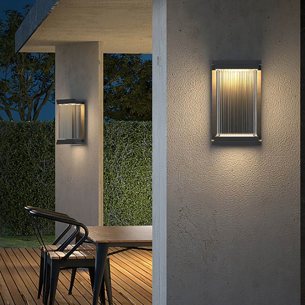 Ray Minimalist Rectangular Glass Outdoor Wall Lamp, Black | Fioriscas