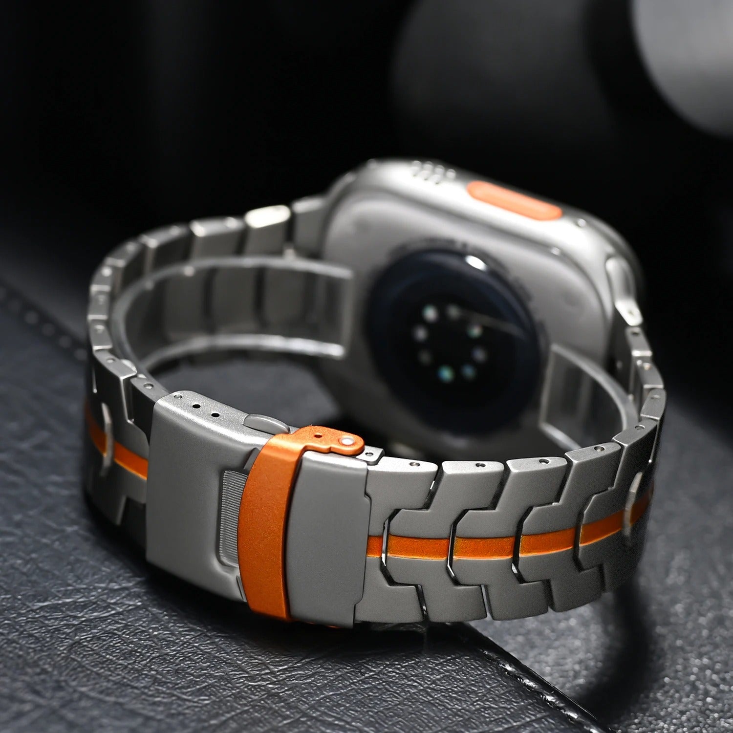 Titanový řemínek pro Apple Watch, hypoalergenní spona Veralis, rychlé uvolnění