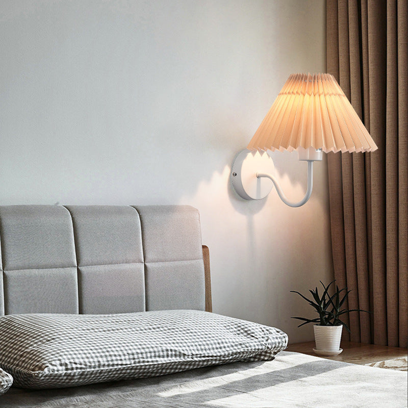 Tiffany Nordic Vintage Indoor Wall Lamp Brass/Black Metal Bedroom - Neutralighting