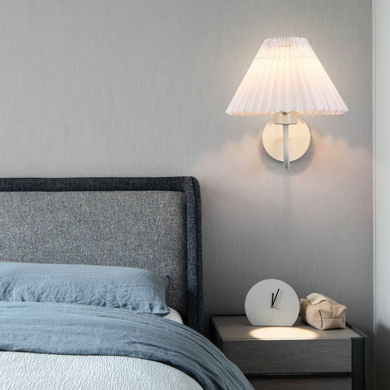 Tiffany Nordic Vintage Indoor Wall Lamp Brass/Black Metal Bedroom - Neutralighting