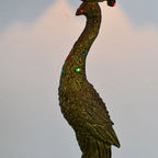 Tiffany-Tischlampe mit mehrfarbigem Glasschirm in Kuppelform und Kunstharzfuß