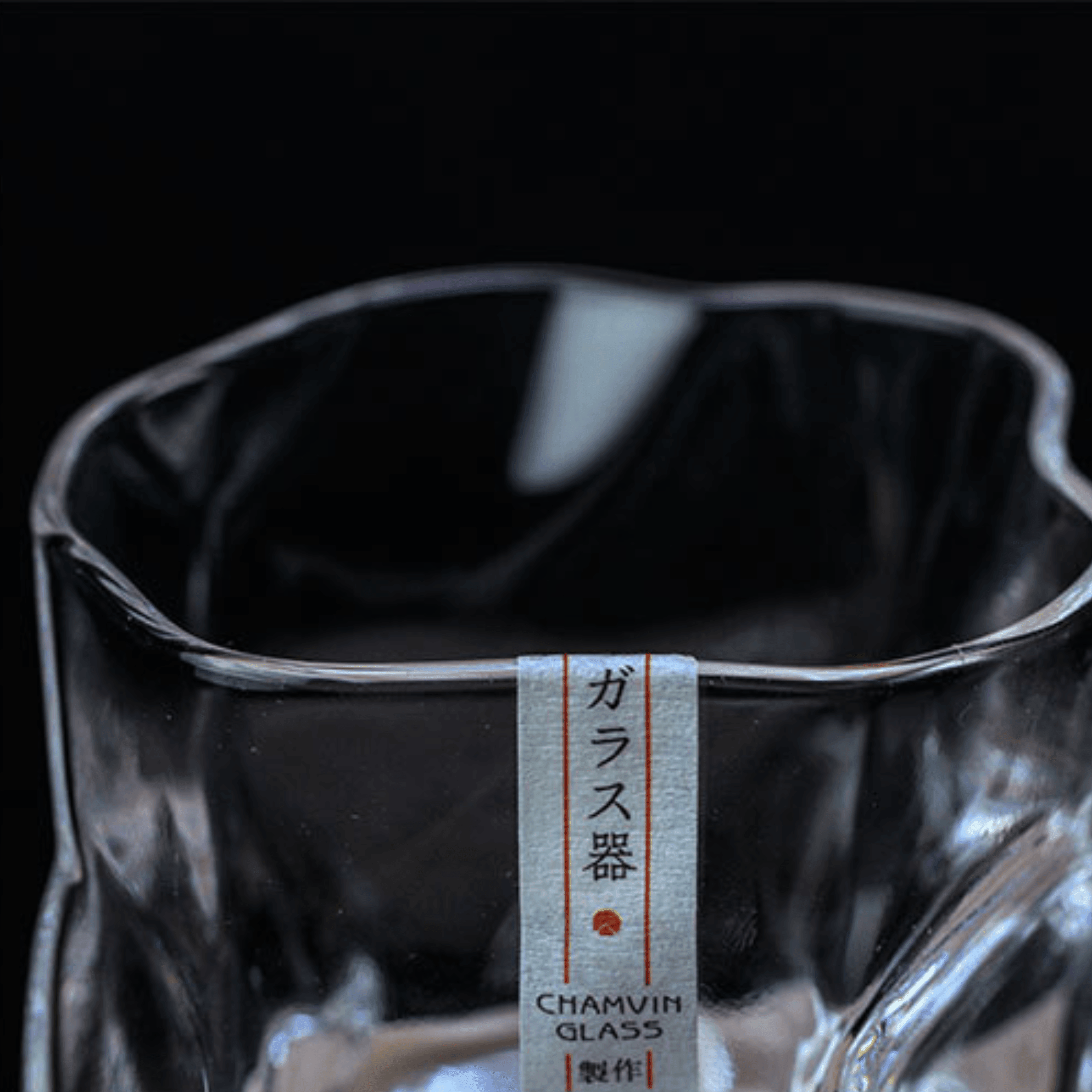 Sklenice na whisky se zmačkanou siluetou Kairo, ručně broušené řemeslné sklo Edo Kiriko