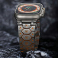 Vantira FusionX Titanium Apple Watch-rem, sekskantet led-design
