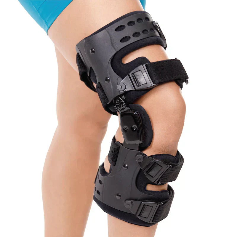 Tutore ArthroEase di scarico mediale-laterale per alleviare il dolore al ginocchio
