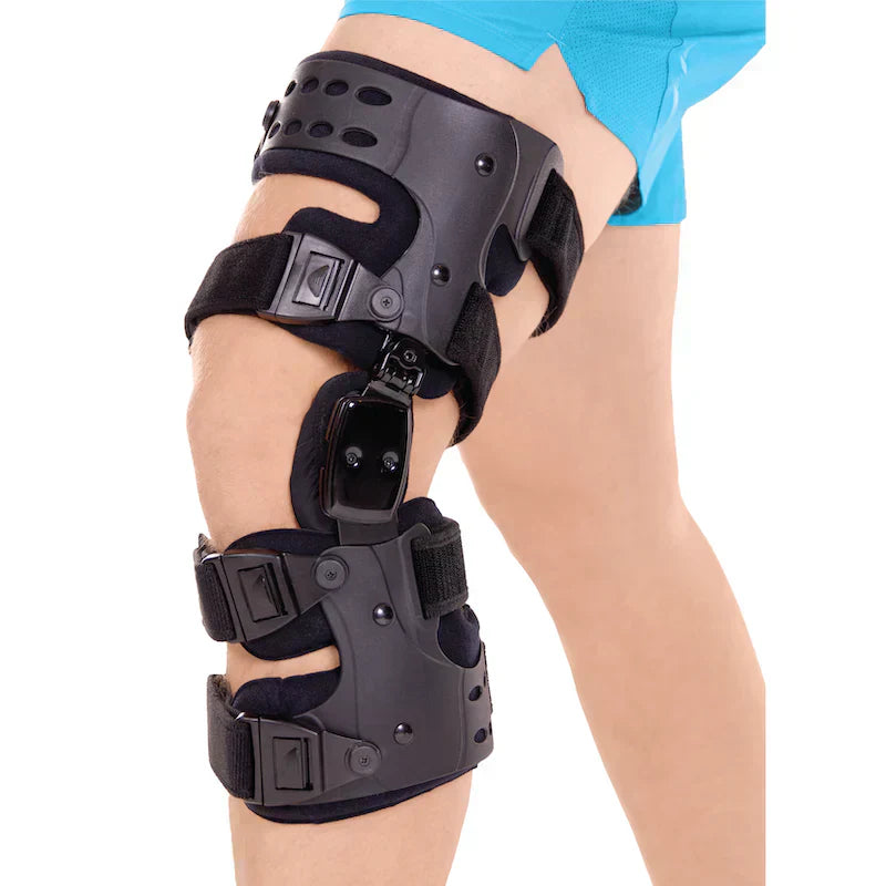 Tutore ArthroEase di scarico mediale-laterale per alleviare il dolore al ginocchio