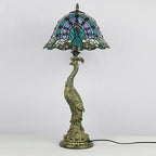 Tiffany-Tischlampe mit mehrfarbigem Glasschirm in Kuppelform und Kunstharzfuß