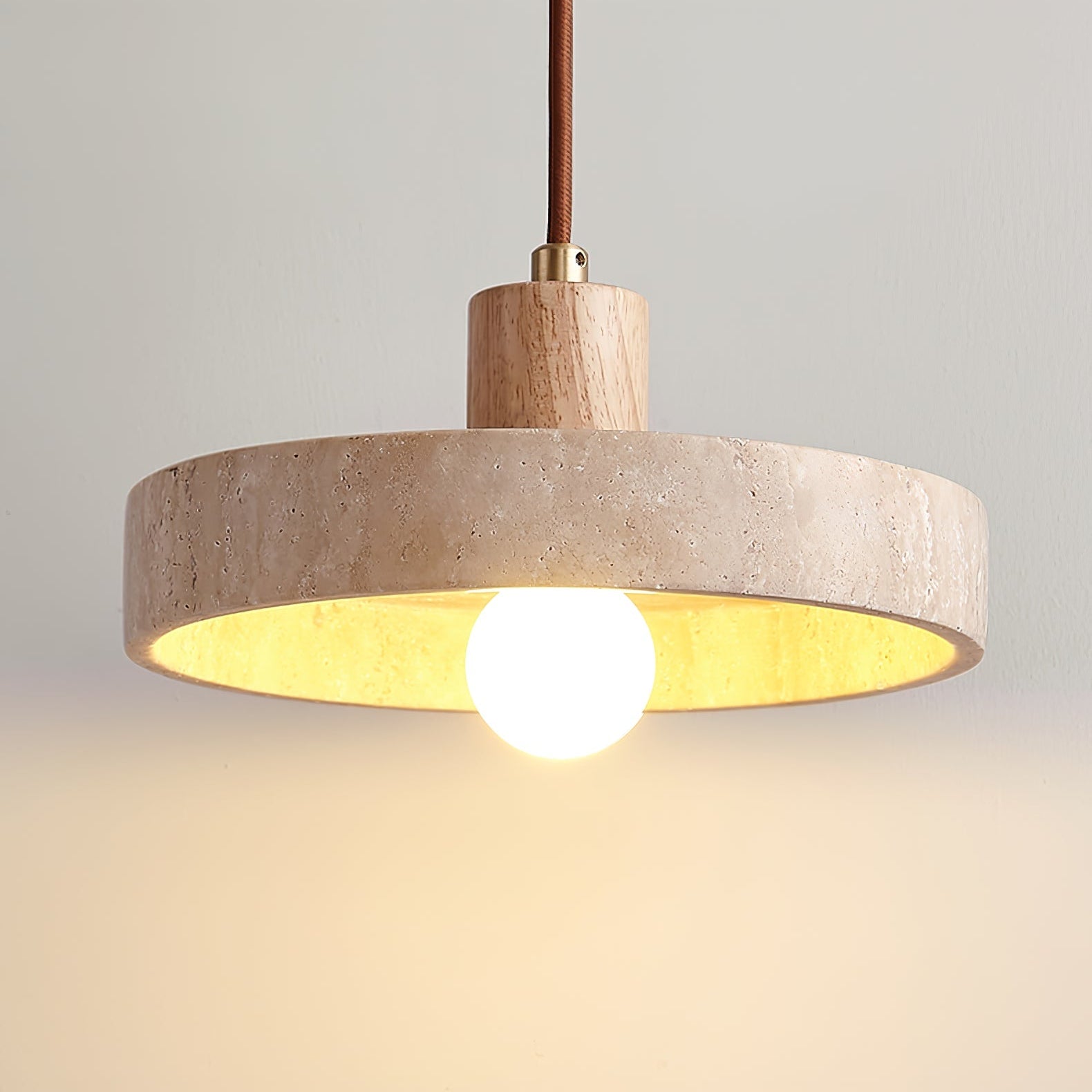 Evvynor Travertine Pendant Light | Fioriscas