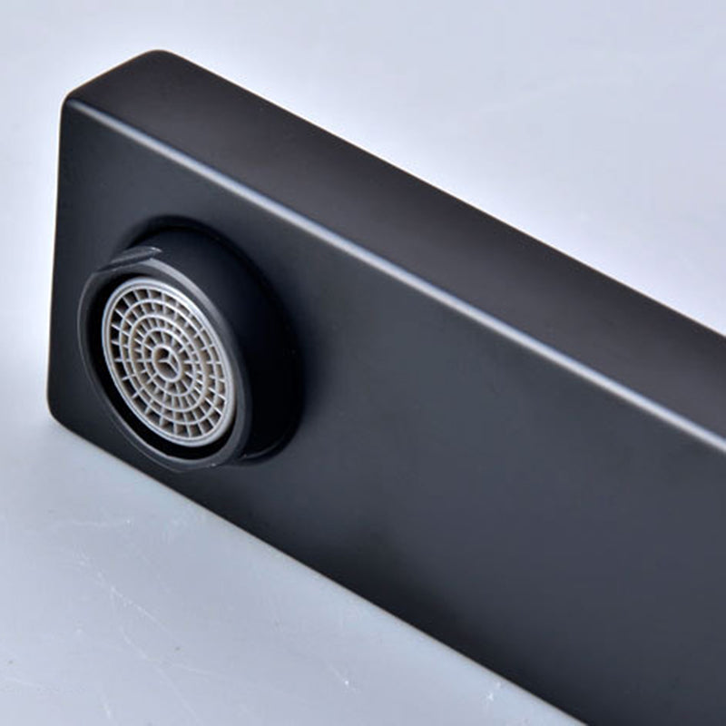Rubinetto da cucina VeroFlow con rotazione a 360 gradi, acciaio inossidabile nero e argento