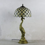 Tiffany-Tischlampe mit mehrfarbigem Glasschirm in Kuppelform und Kunstharzfuß