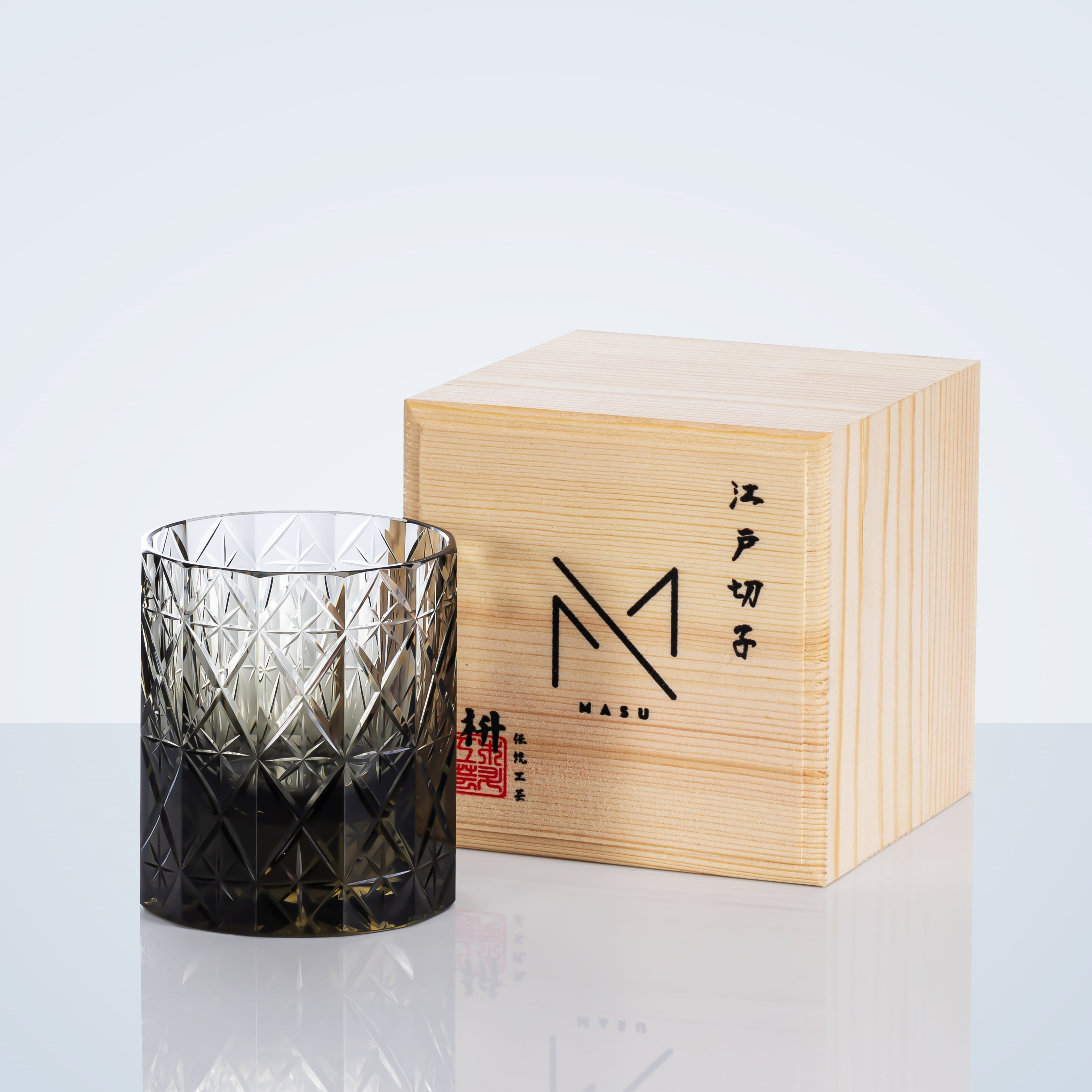 Copo de Whisky Hoshira Celestial Edo Kiriko em Caixa de Presente de Madeira