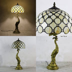Tiffany-Tischlampe mit mehrfarbigem Glasschirm in Kuppelform und Kunstharzfuß