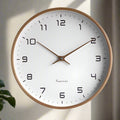 Reloj de pared silencioso Kivara, diseño minimalista nórdico en madera natural
