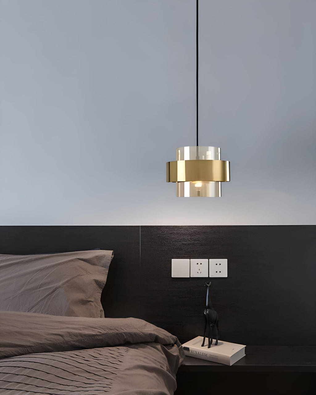 Lampada a sospensione Solara Industrial-Edge, vetro e metallo, due colori