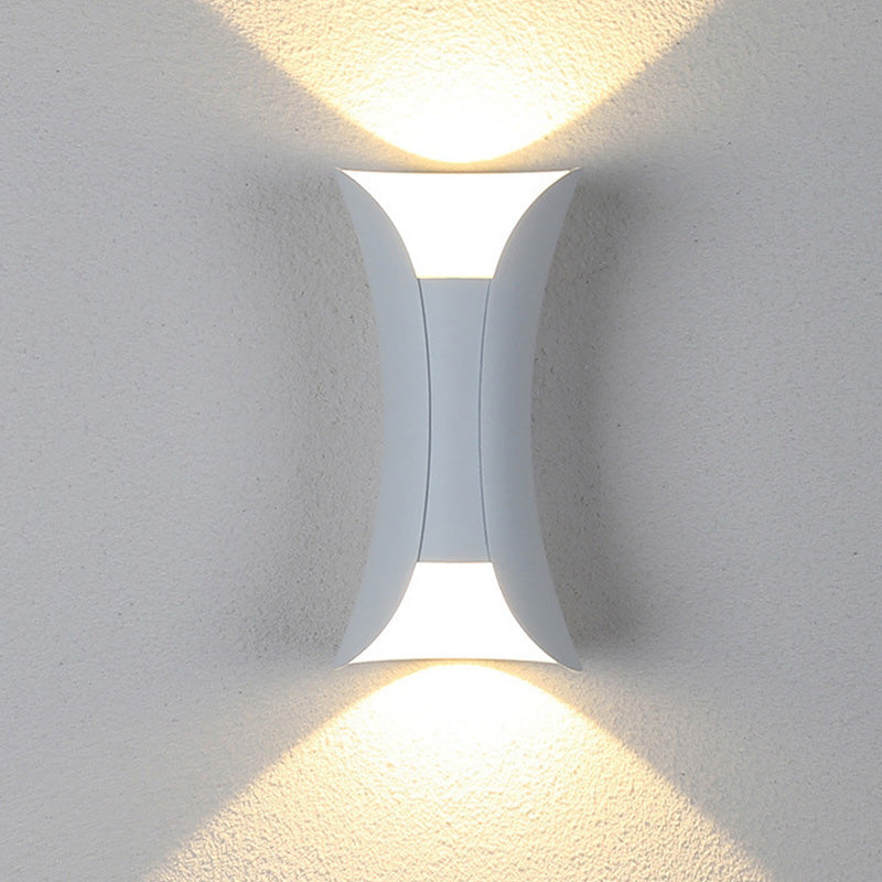 Lampada da parete curva per esterni, applique LED Arcora, cablata IP65