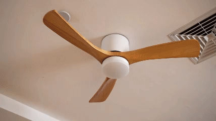 LED-Deckenventilator im nordischen Everwood-Holzlook in 25, 42 oder 52 Zoll
