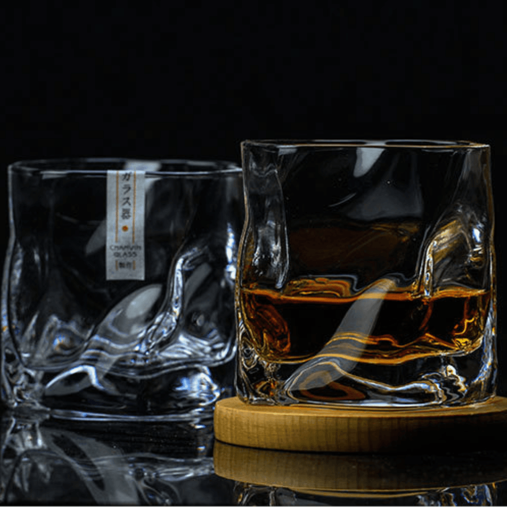 Sklenice na whisky se zmačkanou siluetou Kairo, ručně broušené řemeslné sklo Edo Kiriko