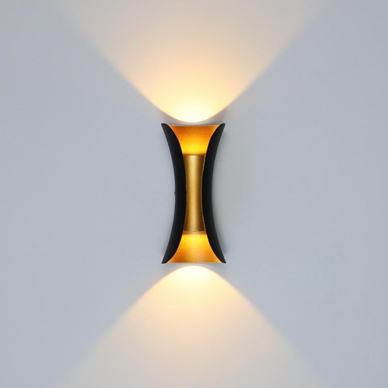 Lampada da parete curva per esterni, applique LED Arcora, cablata IP65