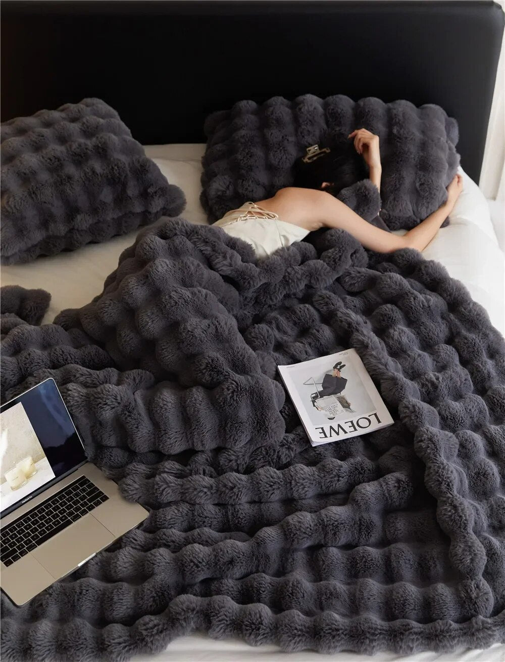 Přikrývka LumenWeave Plush z vlny, měkká a hřejivá, 5 barev