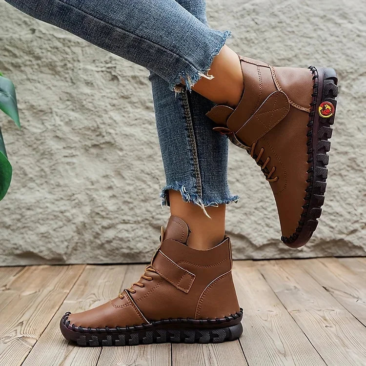 Elegante Jeans-Stiefeletten aus geprägtem Leder mit gepolstertem Komfort