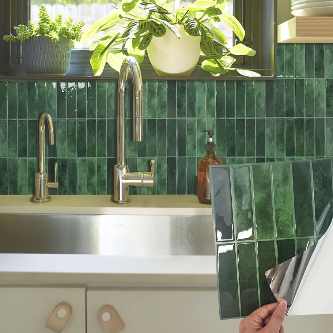 Self-adhesive wall tiles for modern interior design - Fioriscas