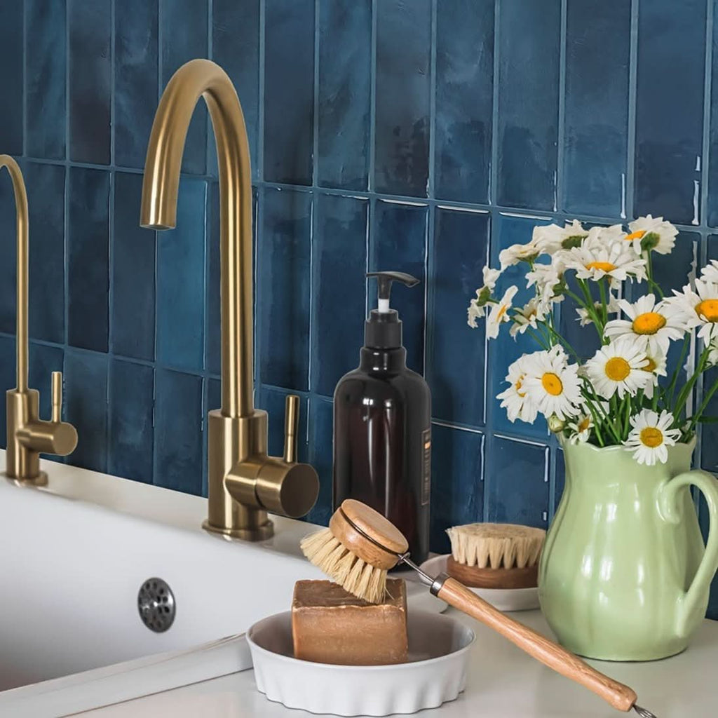 Self-adhesive wall tiles for modern interior design - Fioriscas