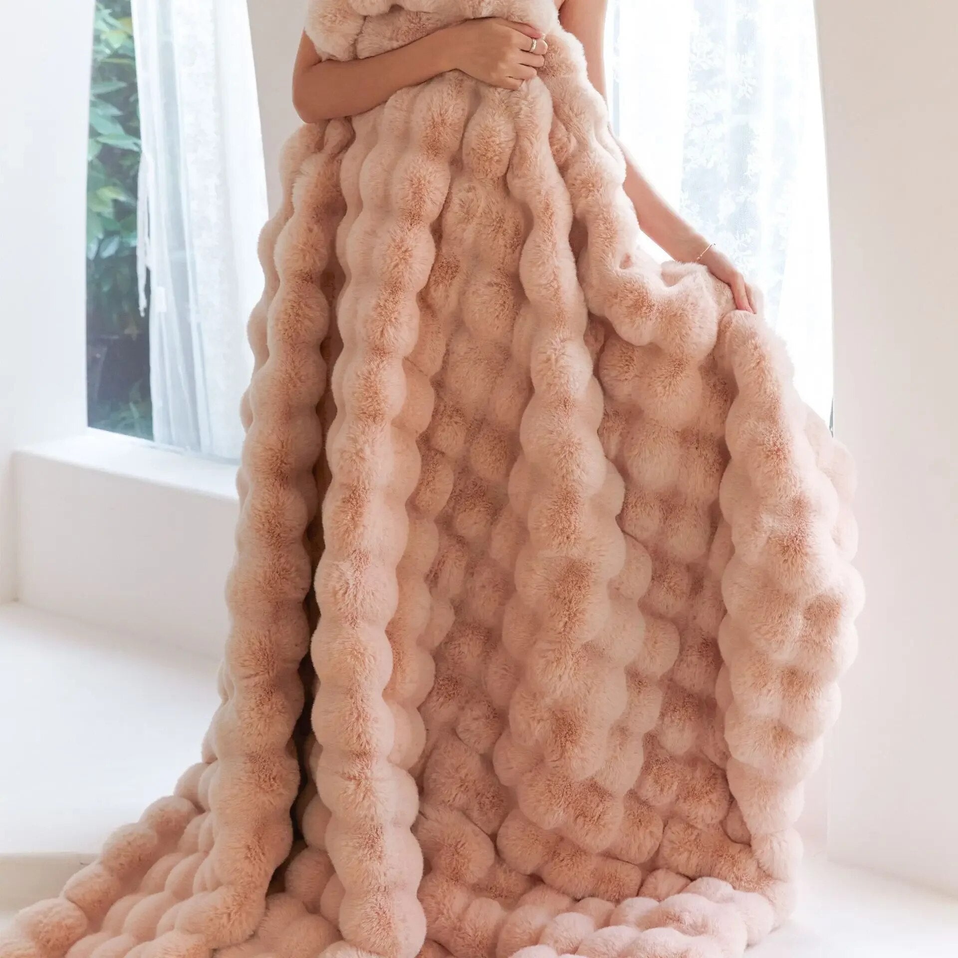 Přikrývka LumenWeave Plush z vlny, měkká a hřejivá, 5 barev