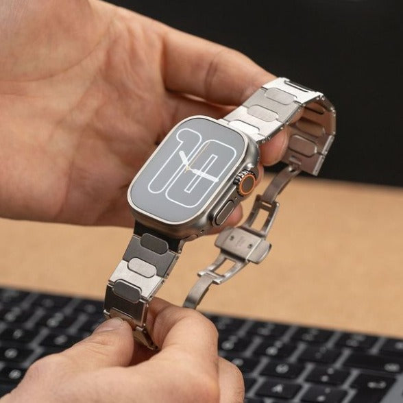 Titanový náramek pro Apple Watch Ultra 1/2, zapínání Aureon Butterfly