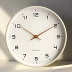 Reloj de pared silencioso Kivara, diseño minimalista nórdico en madera natural