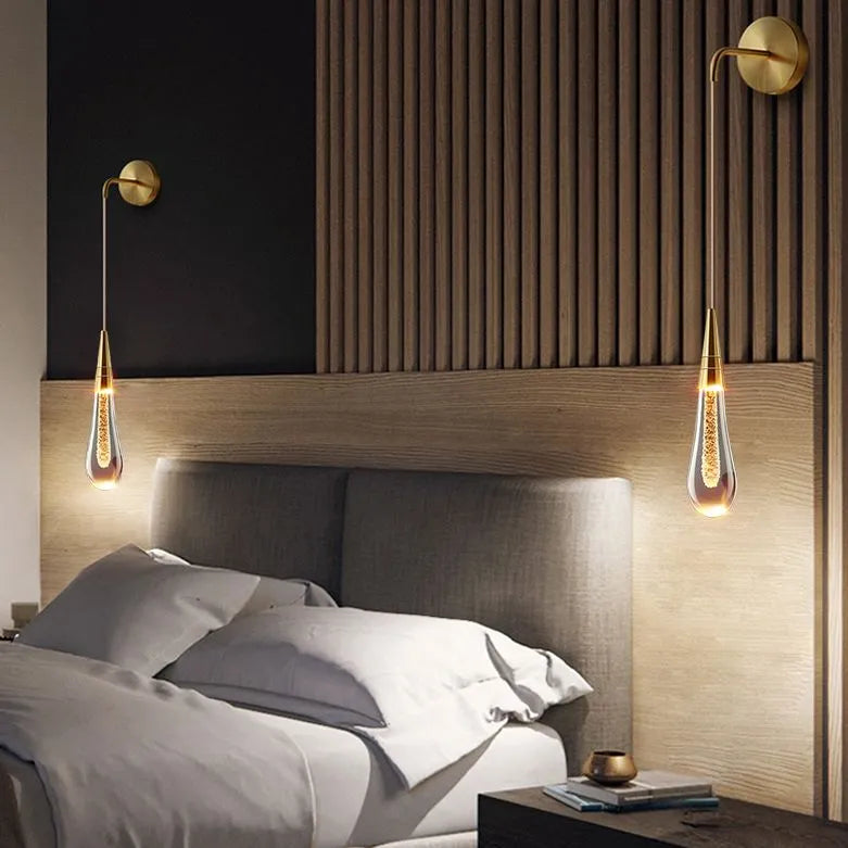 Kristy Modern Water Drop Wall Lamp, Black/Gold | Fioriscas