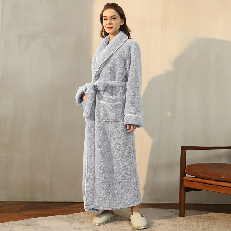Accappatoio in flanella invernale con cintura e colletto rovesciato, CozyFlannel