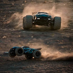 RC terénní truck StormRift 4WD v měřítku 1:16 s LED osvětlením a dálkovým ovládáním pro jízdu v noci