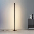LuxeGlow LED-gulvlampe med fjernbetjening, justerbart lys fra varmt til køligt