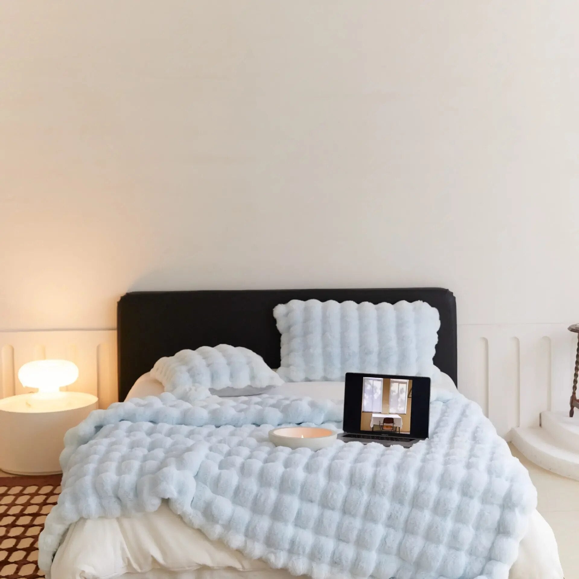 Přikrývka LumenWeave Plush z vlny, měkká a hřejivá, 5 barev