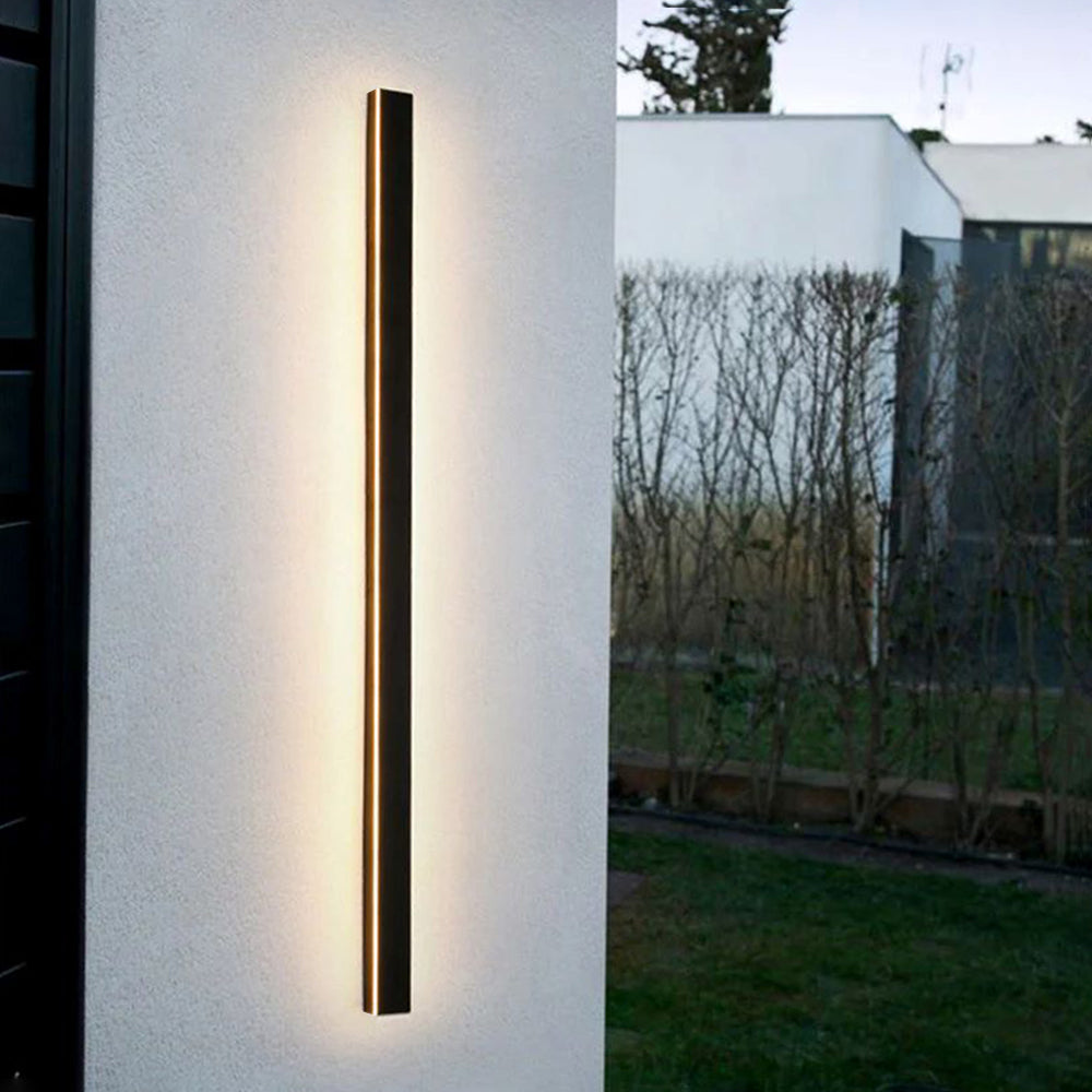 Elegante aplique de parede preto, luz LED Nyx para paredes exteriores