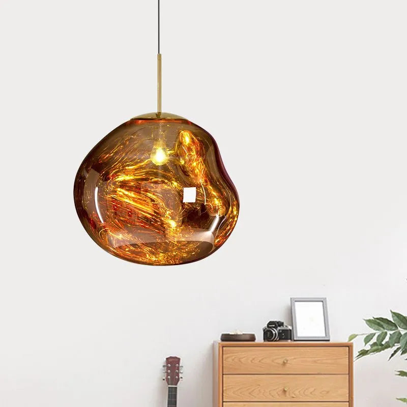 מנורת תלייה AstraLuma בעיצוב מערבולת לבה, אהיל אקרילי ב־4 צבעים