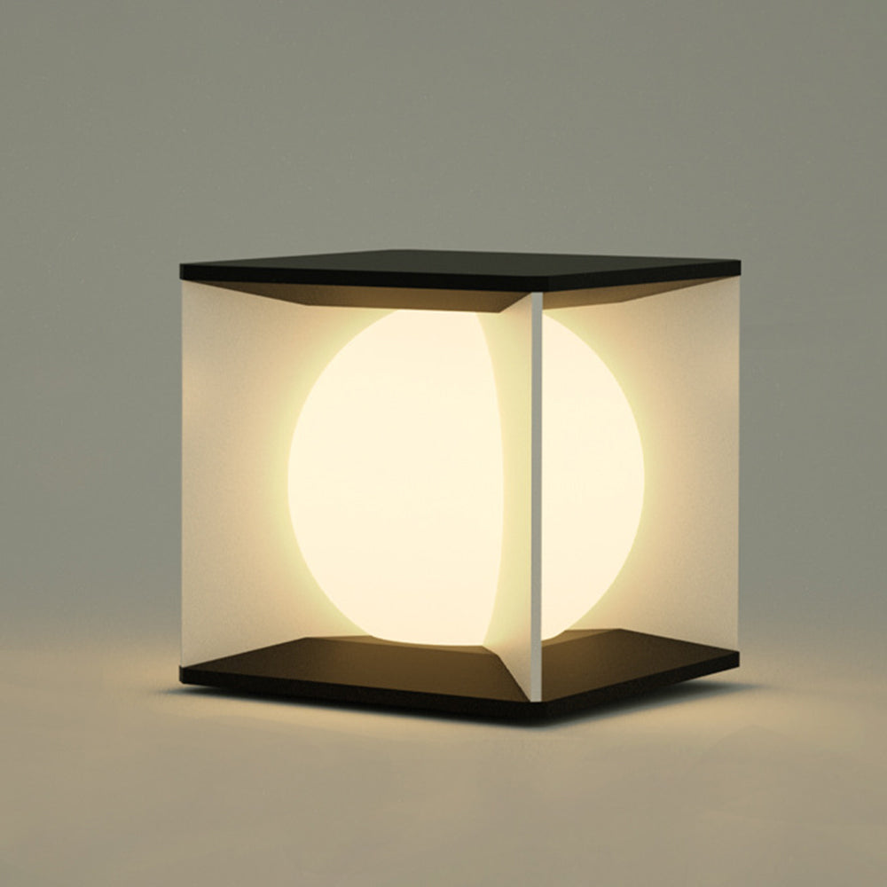 Ray Modern Moon  Outdoor Pier-Mount Pillar Light | Fioriscas