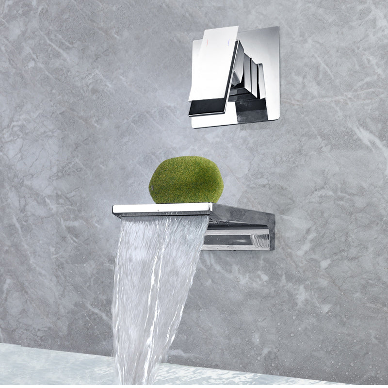 Torneira de parede para casa de banho com manípulo único Cascade, bica em queda de água preta mate