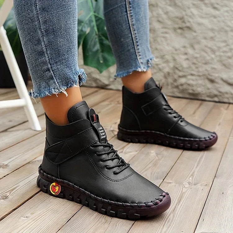 Elegante Jeans-Stiefeletten aus geprägtem Leder mit gepolstertem Komfort