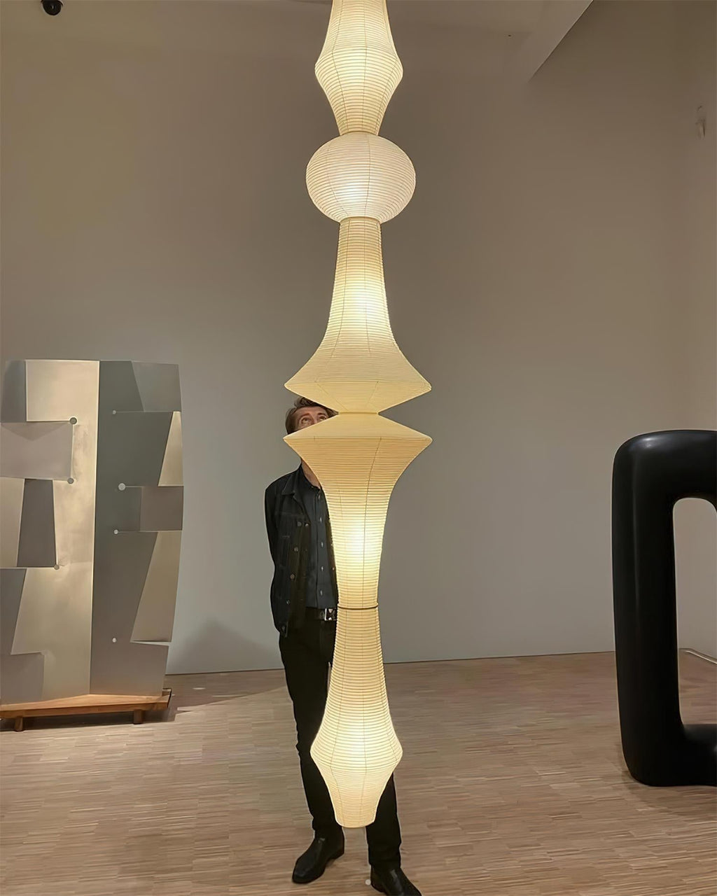 Zyora Sculptural Paper Pendant Lamp | Fioriscas