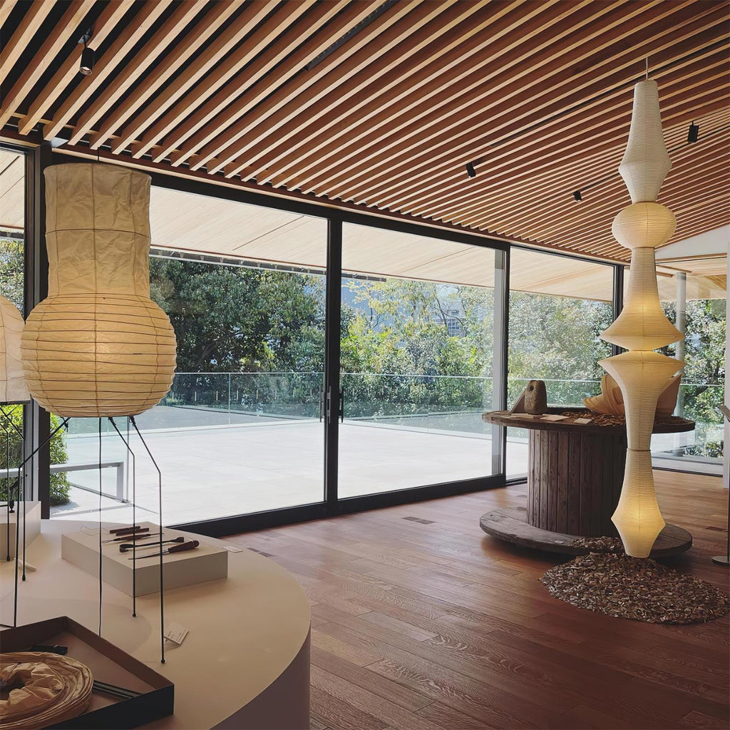 Zyora Sculptural Paper Pendant Lamp | Fioriscas