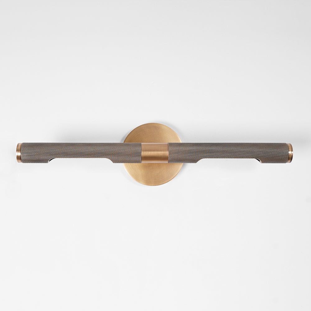 Solvain Modern Brass LED Wall Light | Fioriscas