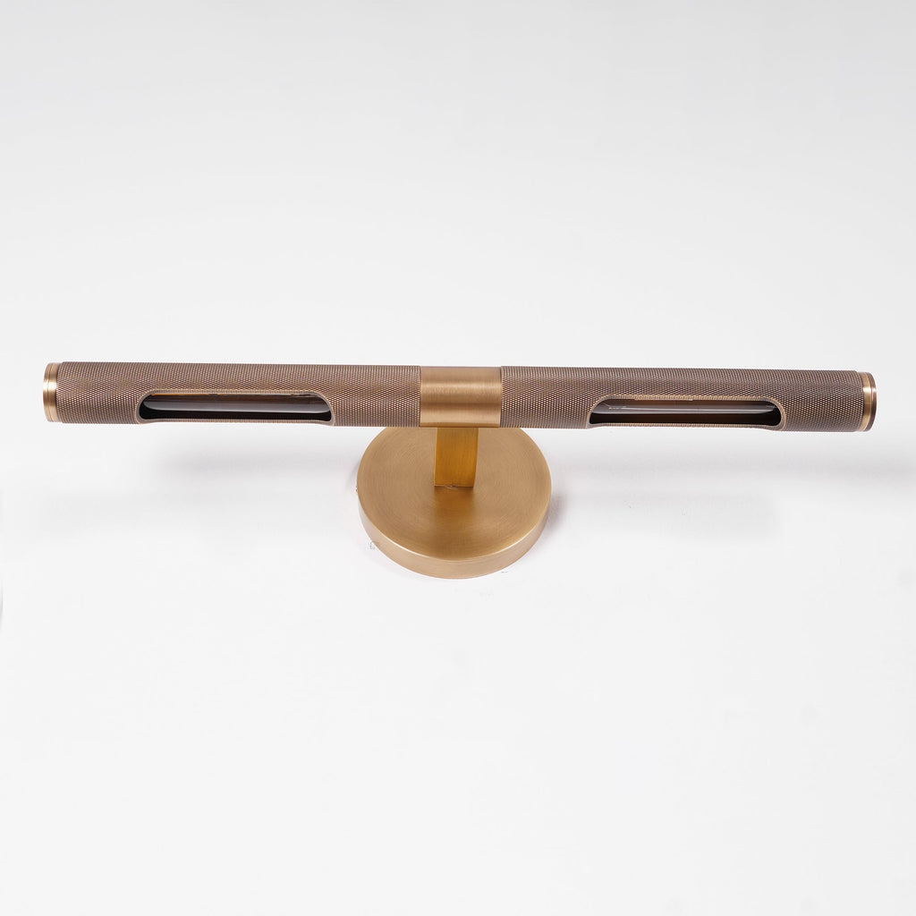 Solvain Modern Brass LED Wall Light | Fioriscas