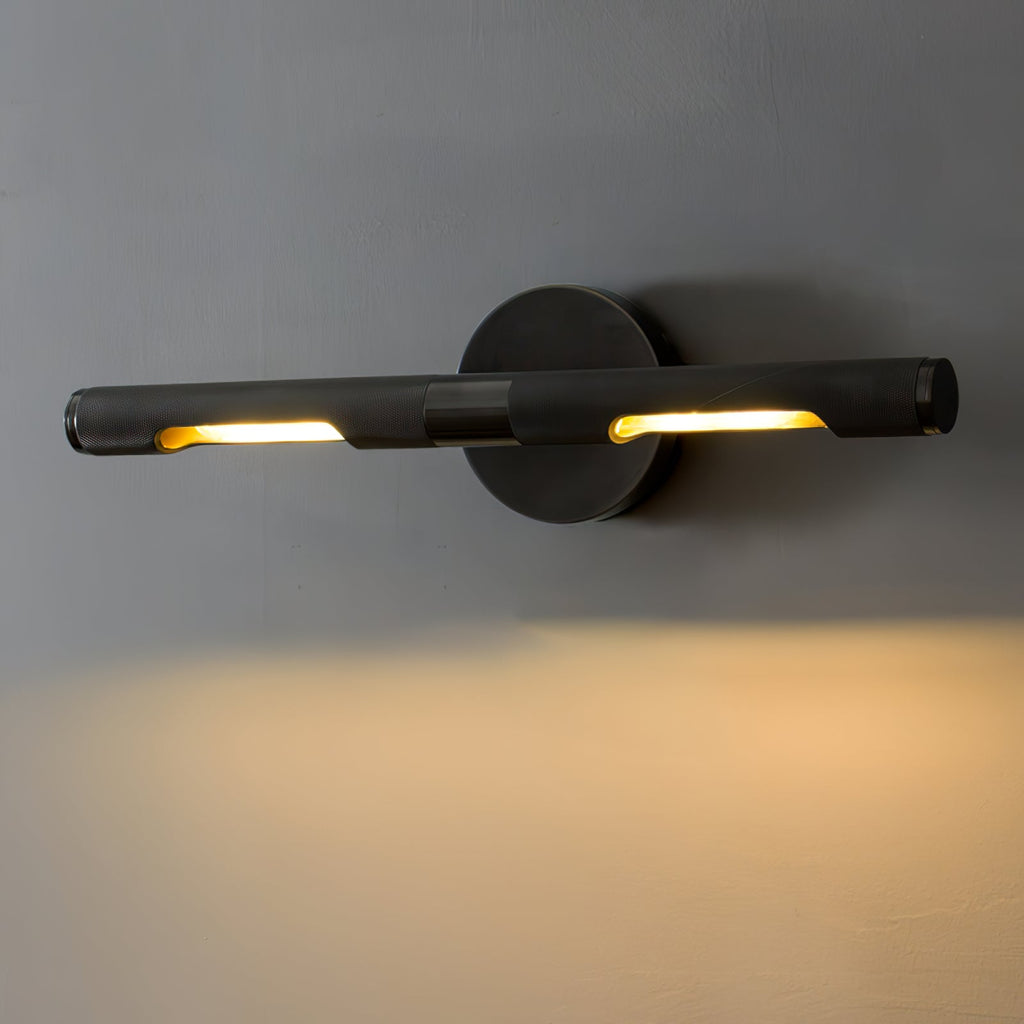 Solvain Modern Brass LED Wall Light | Fioriscas