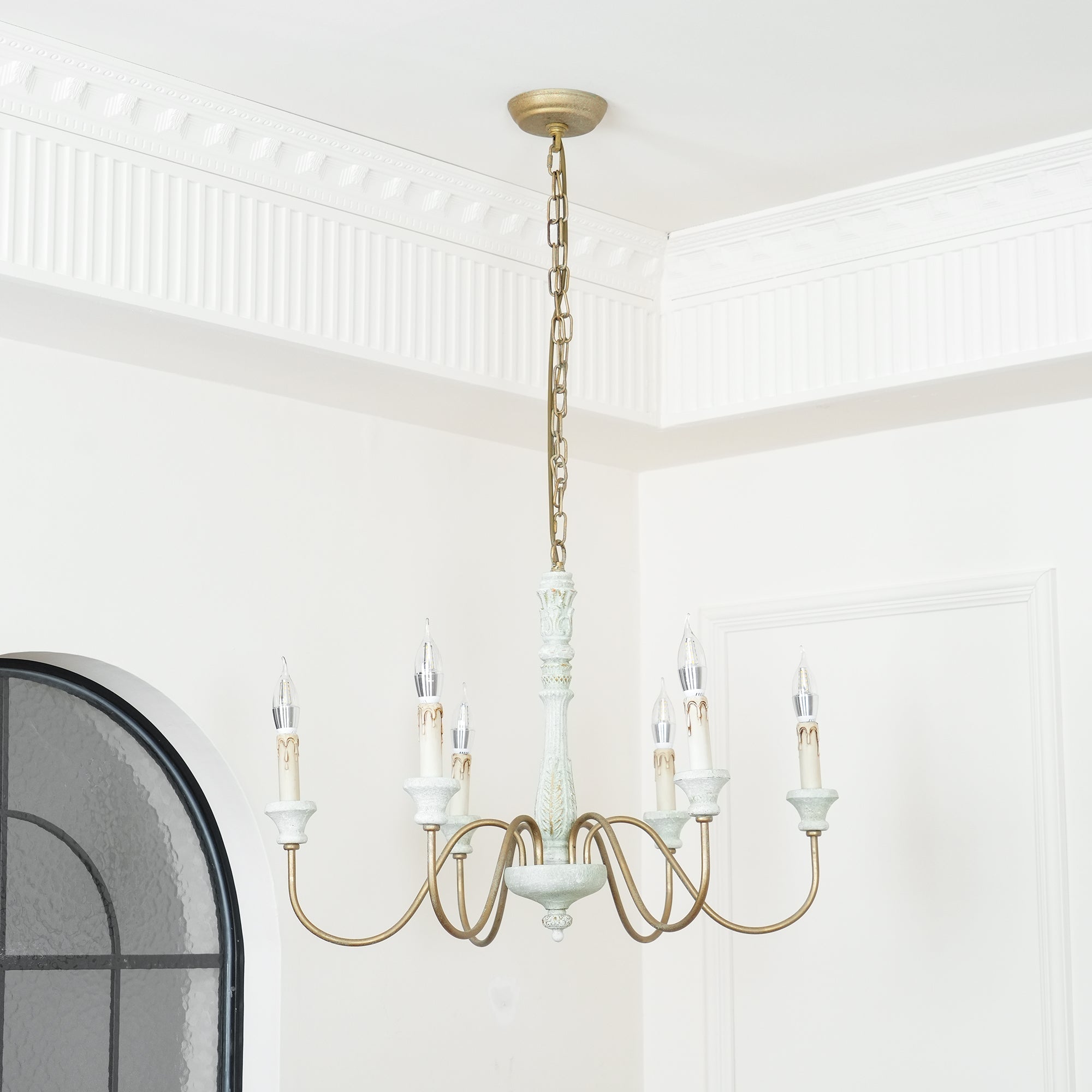 Ljomuvyi Traditional Farmhouse Metal Wood Chandelier | Fioriscas