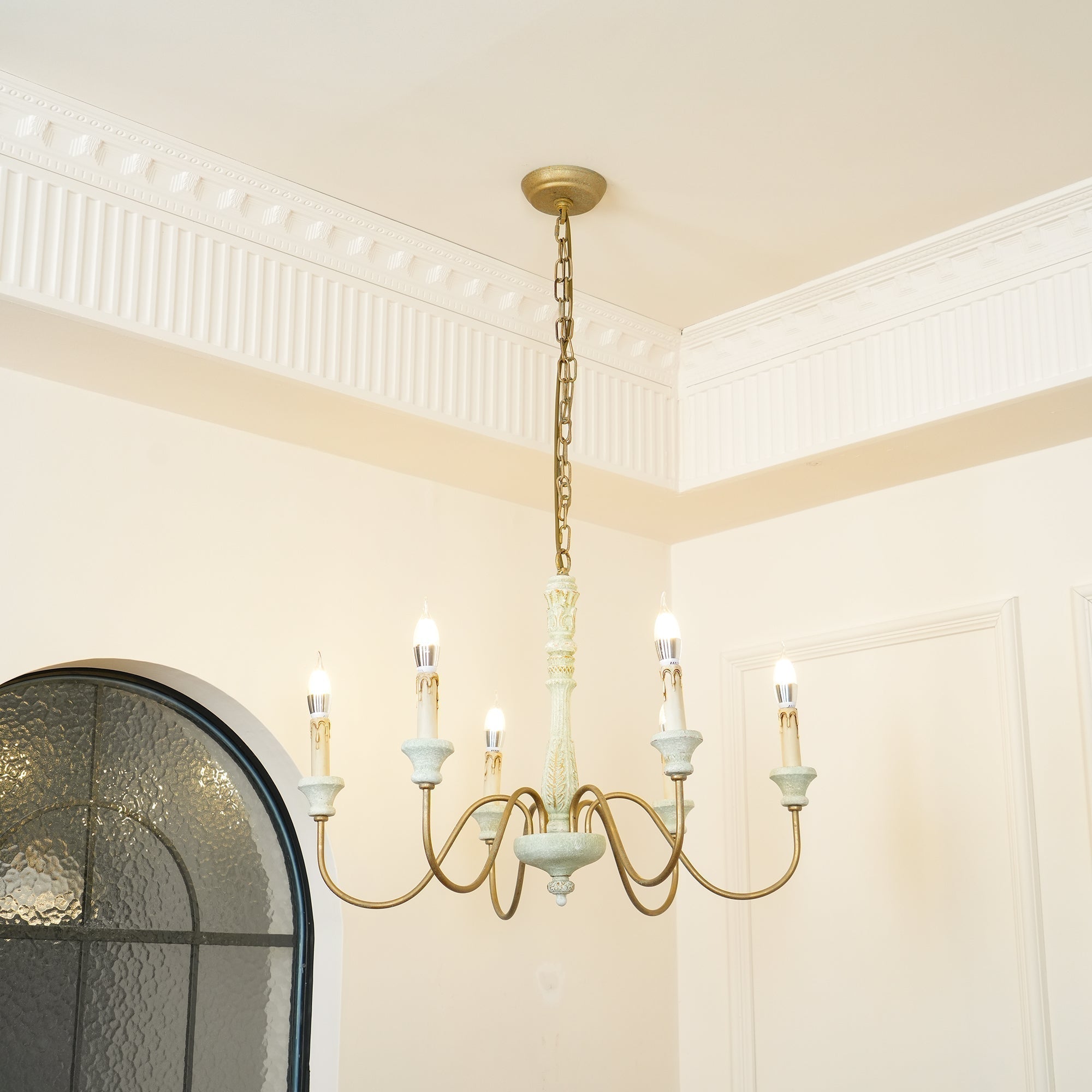 Ljomuvyi Traditional Farmhouse Metal Wood Chandelier | Fioriscas