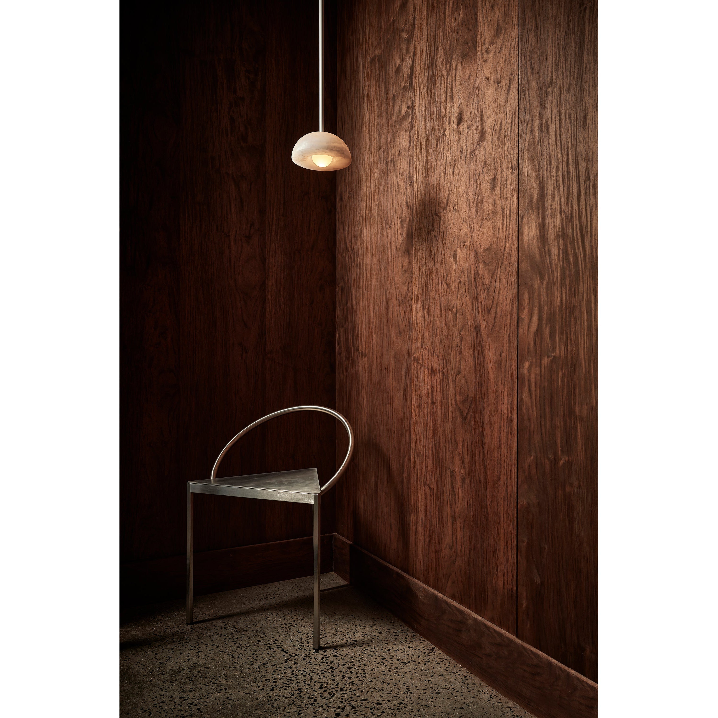 Aurelia Modern Minimalist Elegance Brass Metal Glass Pendant Lamp | Fioriscas
