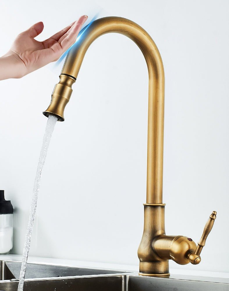 Torneira de cozinha com função de puxar em bronze antigo e sensor tátil - Fioriscas