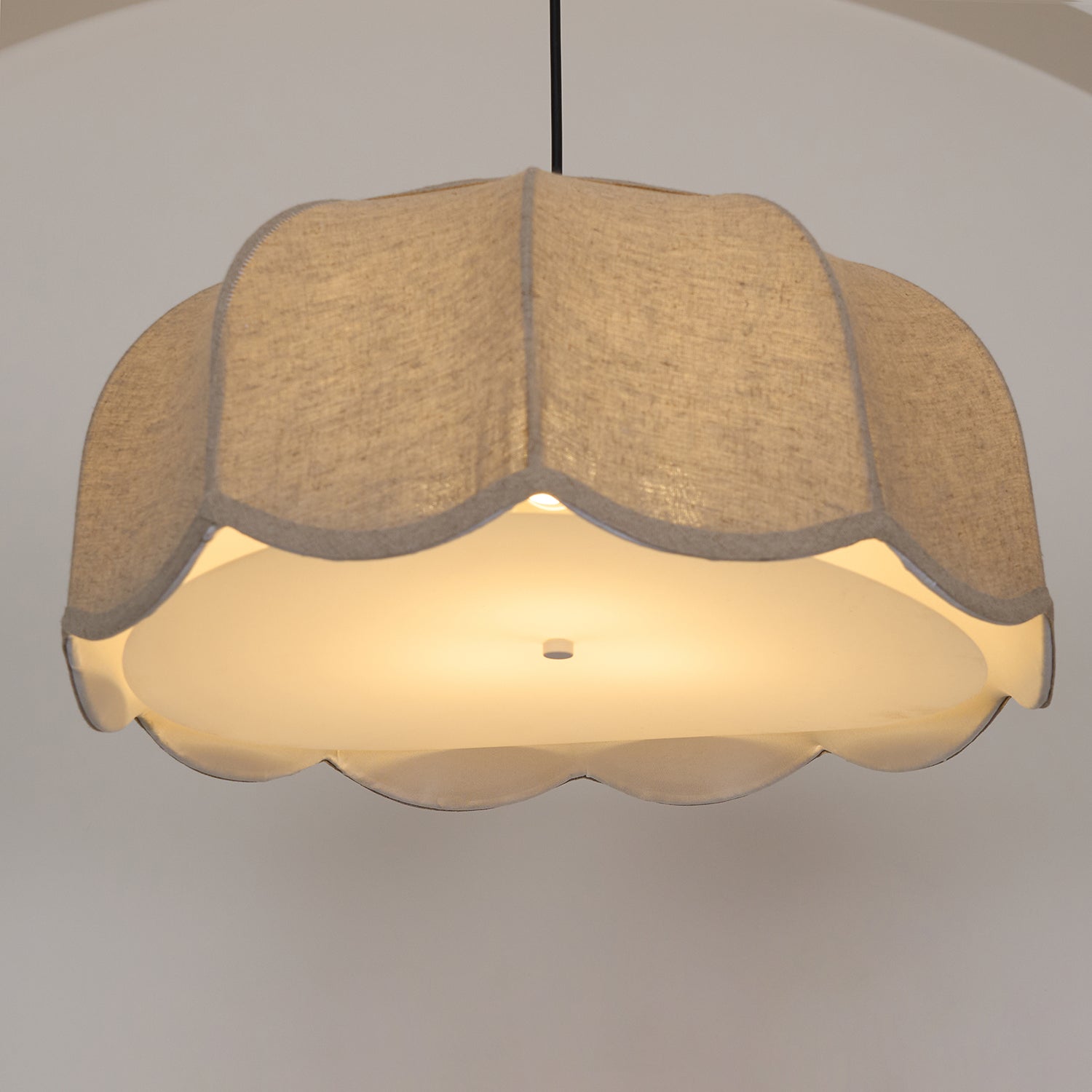Sora Banana Leaf Pendant Light | Fioriscas