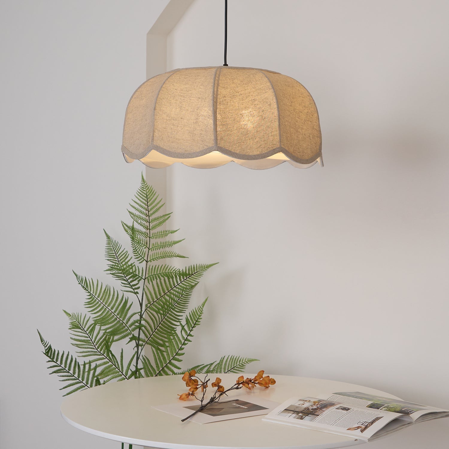Sora Banana Leaf Pendant Light | Fioriscas