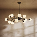 Lampadario Arcadia Luxe in finitura alluminio oro o nero per un'atmosfera accogliente